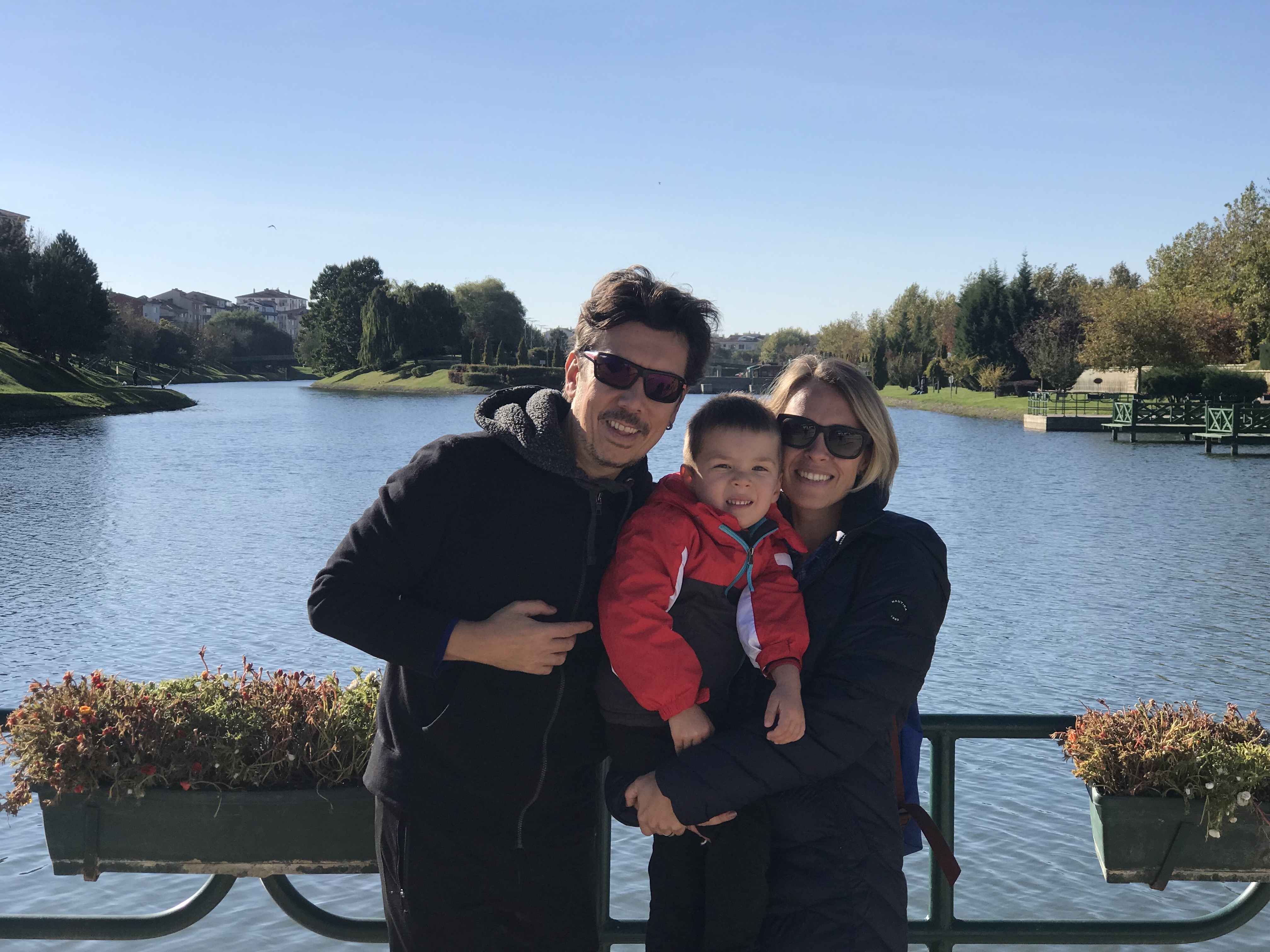 17334706083619109078